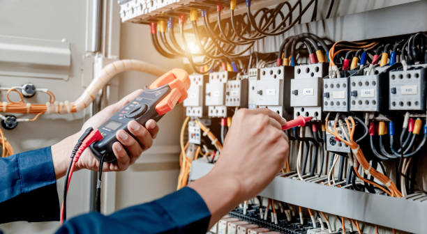Best Licensed Electrician  in Belmond, IA