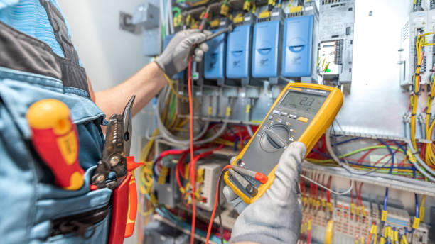 Best Affordable Electrician  in Belmond, IA